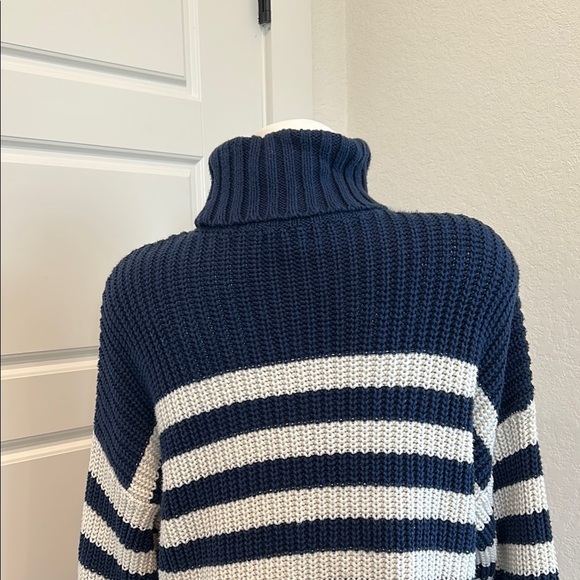 Madewell Blue and White Turtleneck Sweater Striped Design - Picture 7 of 11